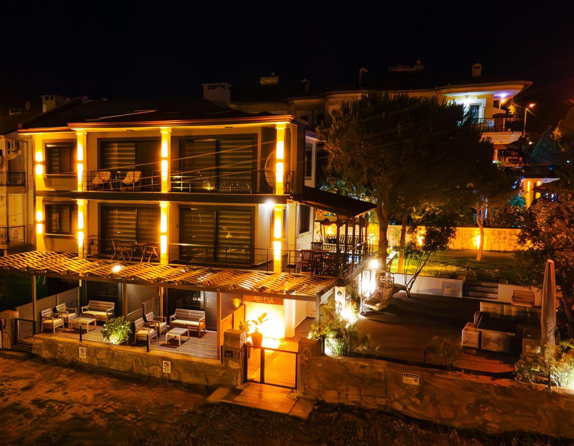 Select Cunda Guest House - Sea View Room With Private Veranda In Cunda Island Айвалык Экстерьер фото